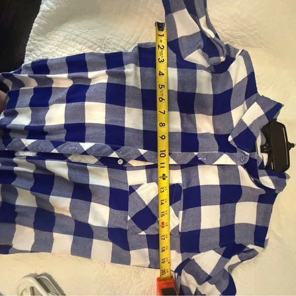 Blue and White Plaid Shirt - Picture 5 of 6